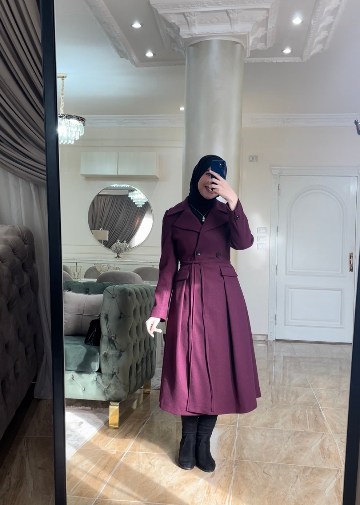 princess coat Pantone