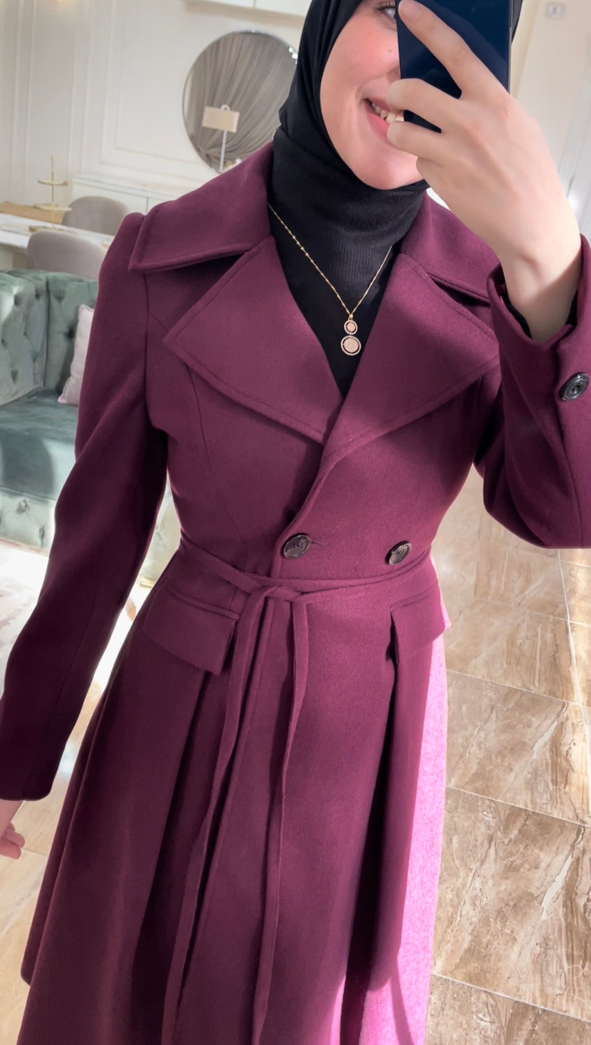 princess coat Pantone