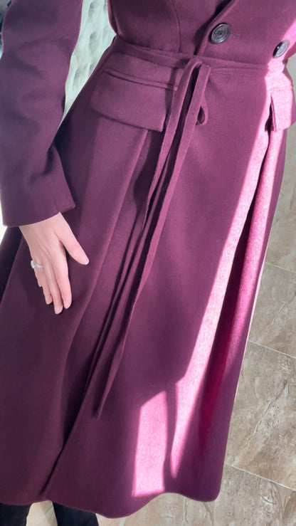 princess coat Pantone
